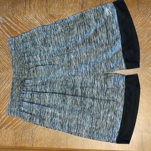 Men's Dunlop Athletic Shorts Grey and Black with drawstring waist Sz Med…